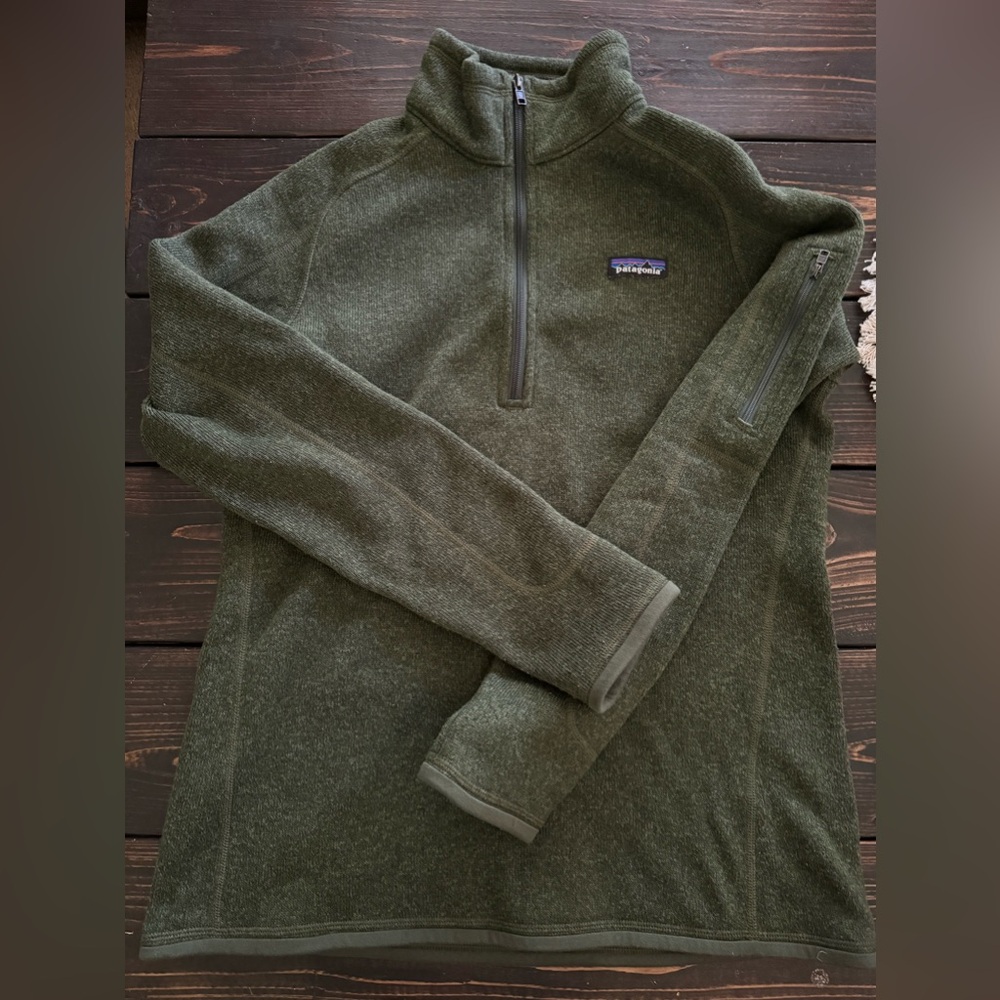 Patagonia quarter zip pullover